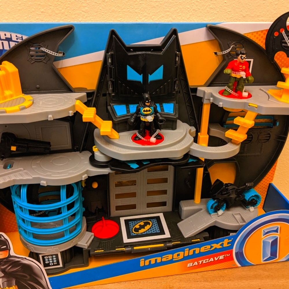 Batman Batcave Imaginext